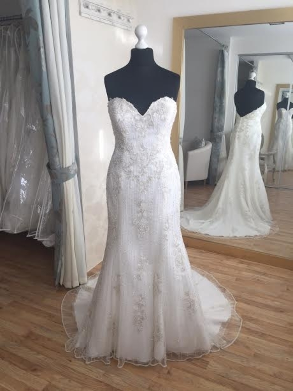 Maggie Sottero White Strapless Lace Applique Mermaid Wedding Dress